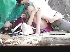 Mulato xxx caseiro amador com boa bunda fode galo branco