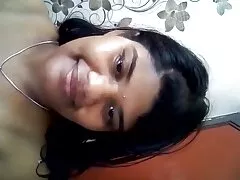 A jovem prostituta postou uma primeiro anal caseiro foto de Sling na frente da Velha Aldeia