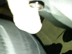 No quintal na frente do vídeo caseiro ao vivo meu avô na frente de uma puta madura com tesão
