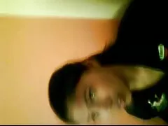 Menina quente coloca Pau grande videos de sexo caseiro com casadas no buraco